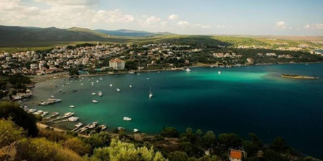 Huzurun gün batımıyla buluşma adresi! İzmir’e gitmek için bir neden daha: Kalabalık yok, deniz ve sessizlik var 6